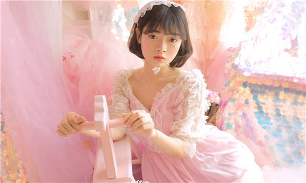 仓山供卵试管代怀生子多少钱？这一直是很多不孕不育家庭关注的话题。在中国，不孕不育的发生率越来越高，根据《中国不孕不育现状调研报告》显示，育龄夫妇的不孕不育率从20年前的3%增长至现在的12.5%-18.2%，患者人数高达6000万以上。在这样的背景下，许多家庭通过供卵试管来实现自己的生育梦想。那么，供卵试管代怀生子的费用到底是多少呢？